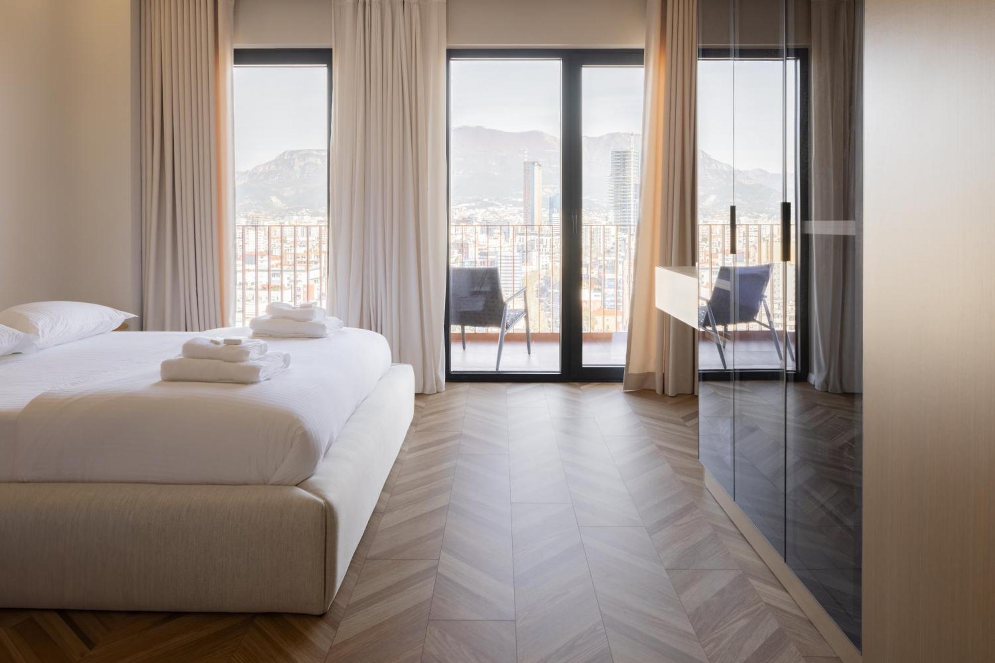 Square Inn Garden Aparthotel Tirana Eksteriør billede