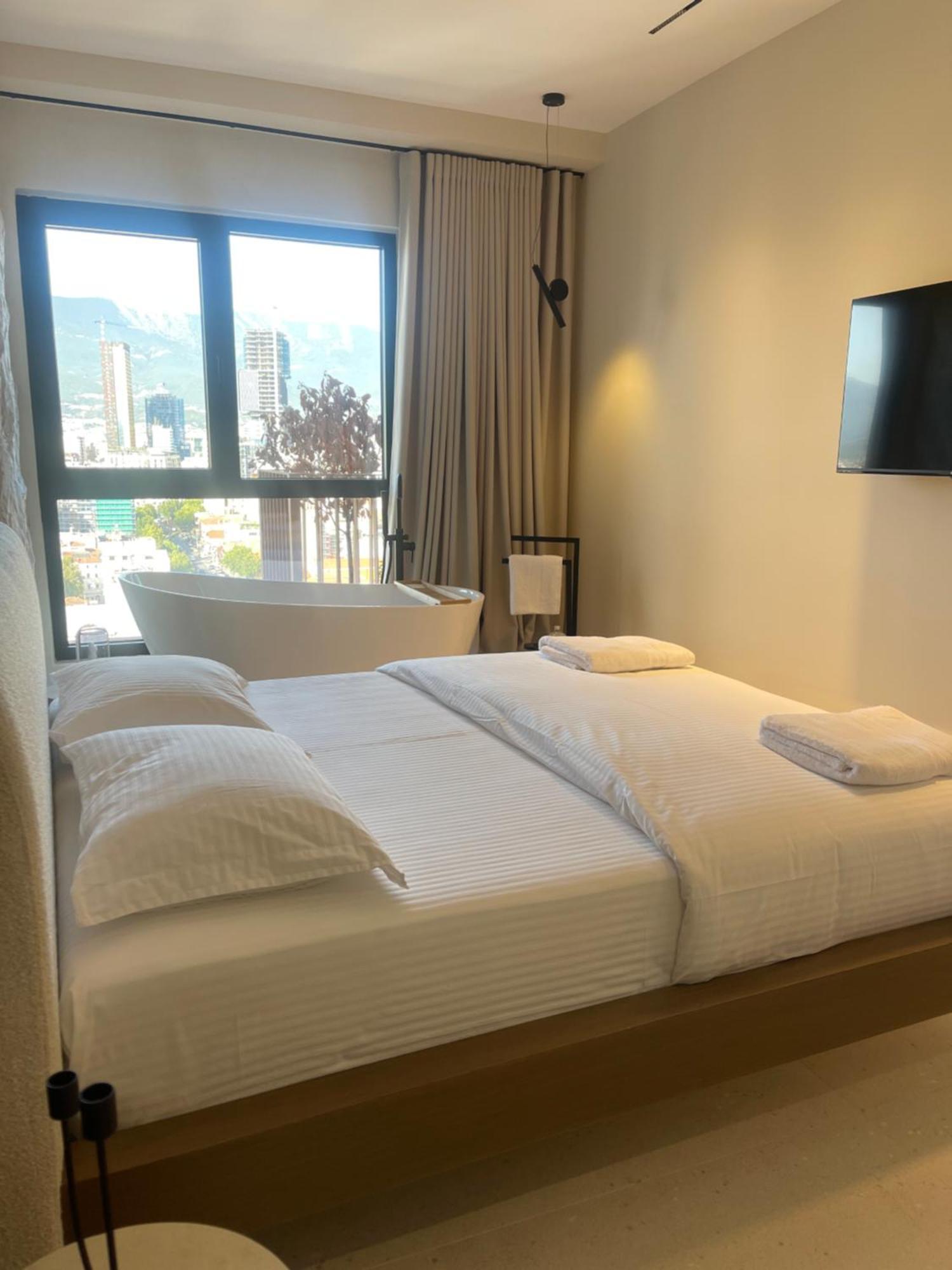 Square Inn Garden Aparthotel Tirana Eksteriør billede