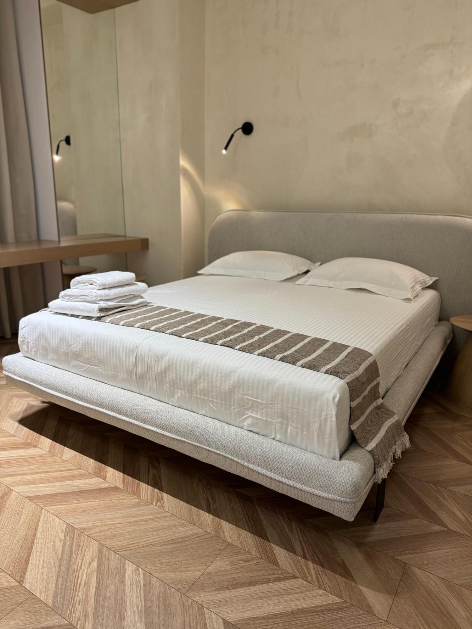 Square Inn Garden Aparthotel Tirana Eksteriør billede