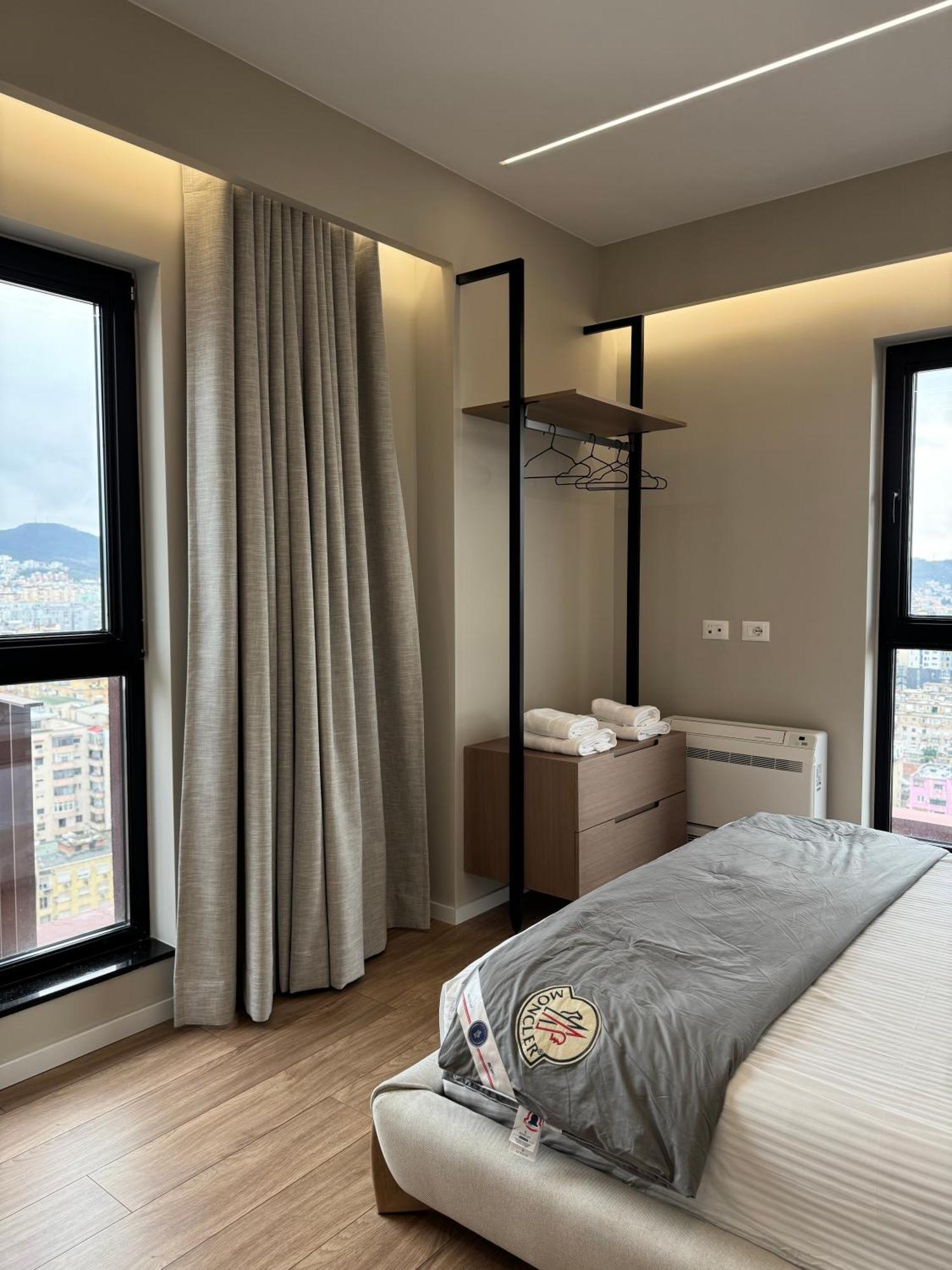 Square Inn Garden Aparthotel Tirana Eksteriør billede