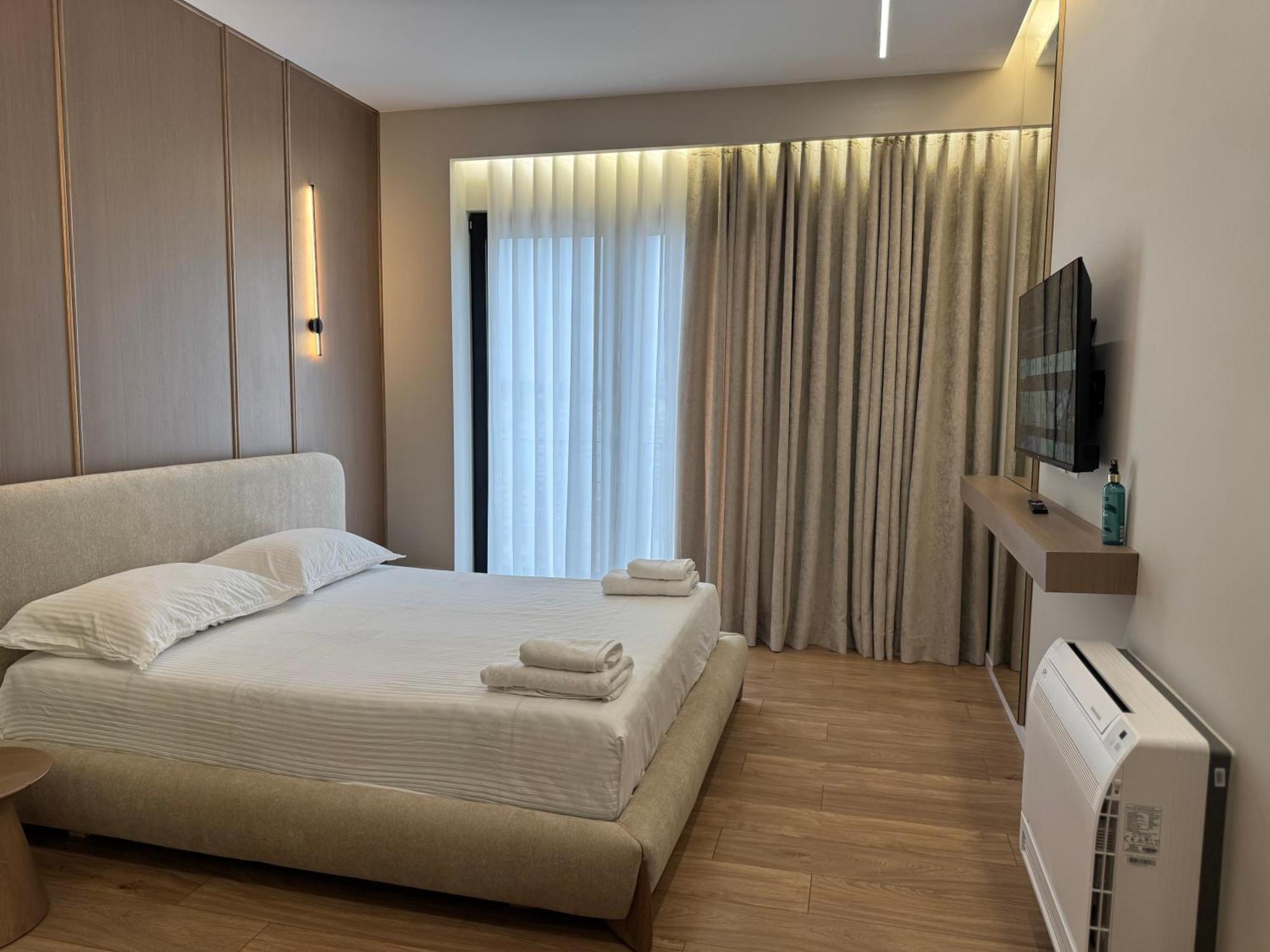 Square Inn Garden Aparthotel Tirana Eksteriør billede
