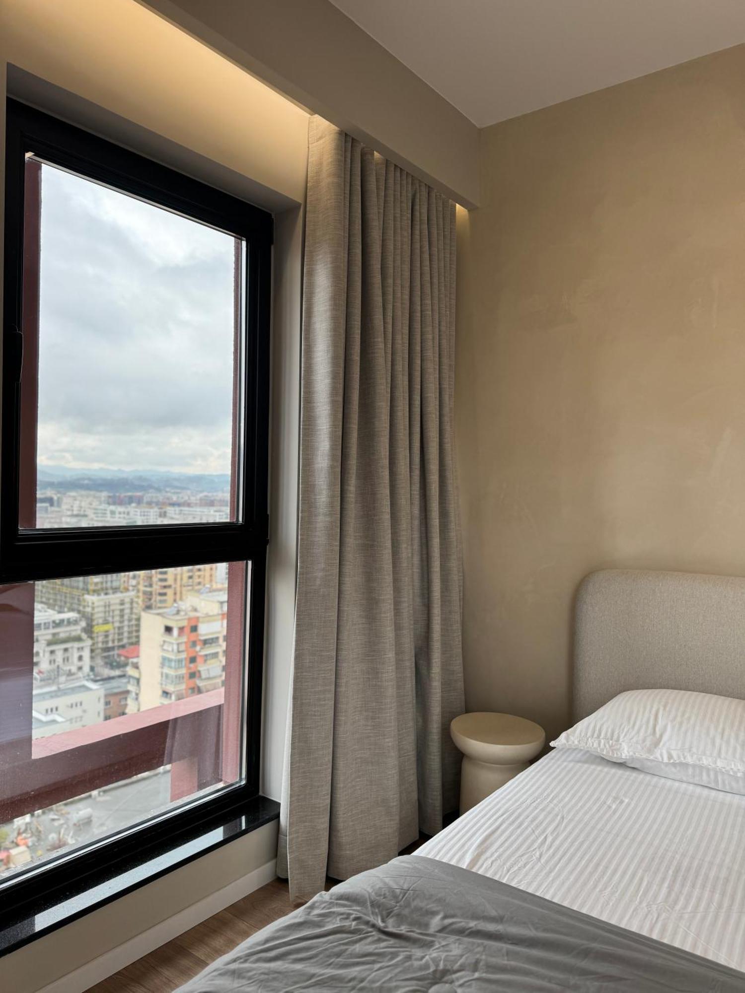 Square Inn Garden Aparthotel Tirana Eksteriør billede