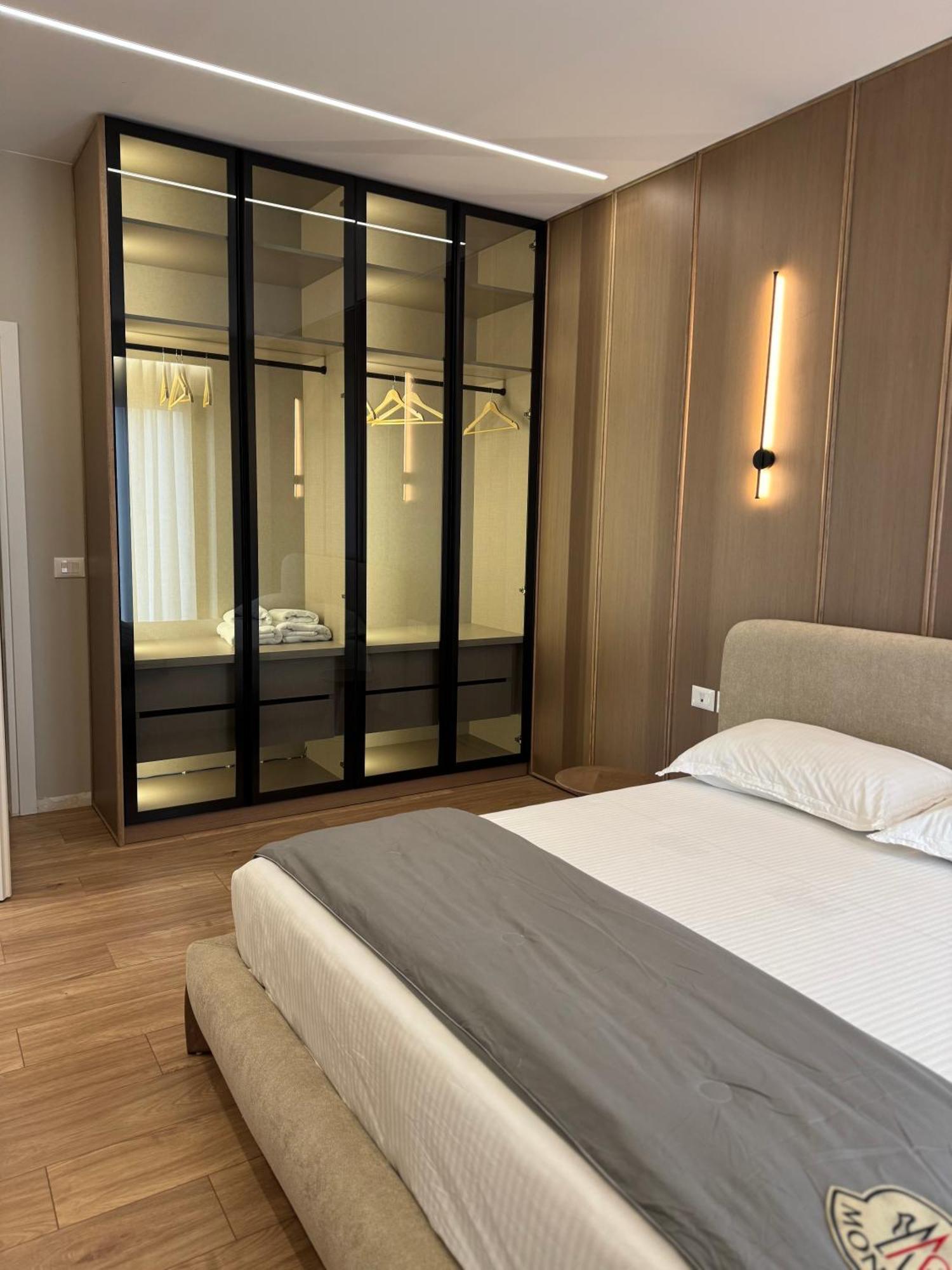 Square Inn Garden Aparthotel Tirana Eksteriør billede